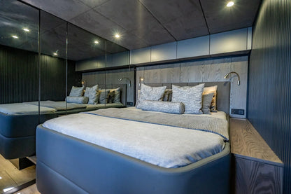 WARRIOR FLYBRIDGE